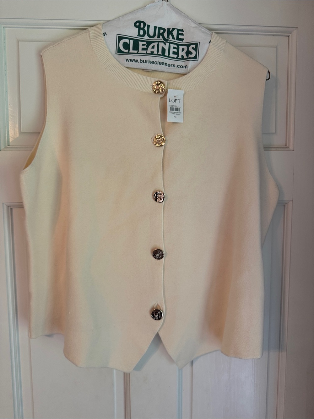 LOFT Cream Button-Front Sleeveless Vest